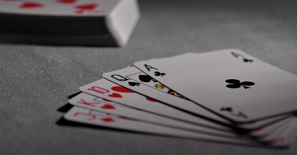 Математические основы стратегии блэкджека в казино с картами и формулами